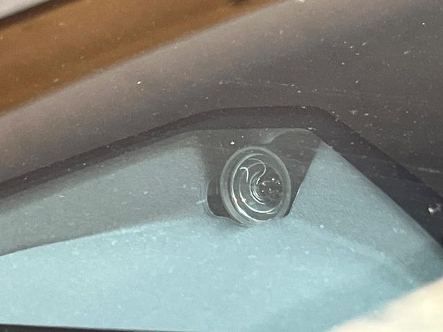 �y�X�}�[�g�u���[�L�T�|�[�g�z���s���ɑO���̎ԗ�����F�����A�Փ˂������Ȏ��͌x��ƃu���[�L�ŏՓˉ���Ɣ�Q�y�����A�V�X�g�B�����S�Ƀh���C�u�����y���݂��������܂��B