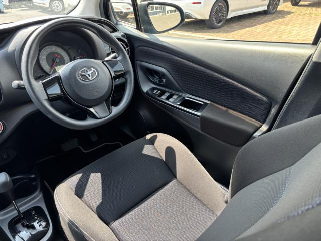 ヴィッツ1.0 F セーフティ エディション