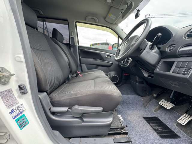 内装です☆納車前にクリーニングも実施致します☆