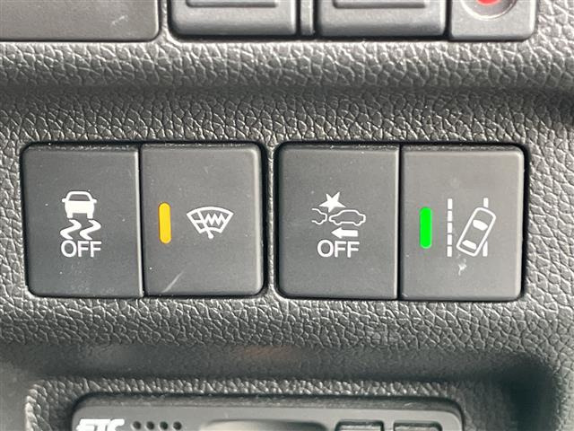 フリード1.5 ハイブリッド クロスター ホンダセンシング