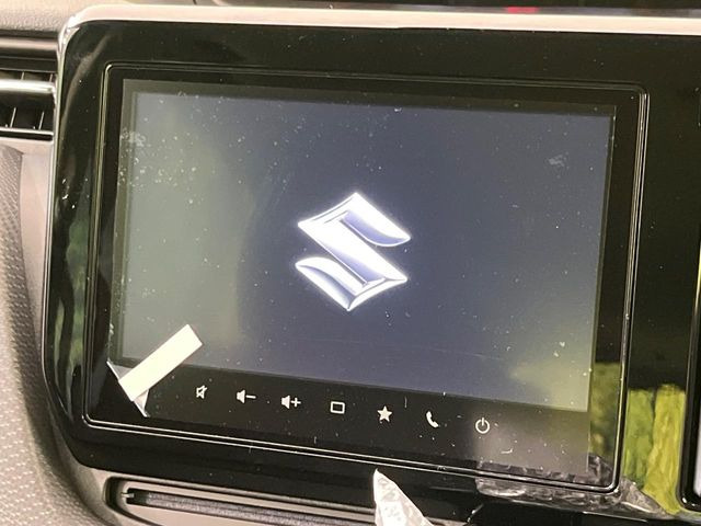 �y���[�J�[����9�^�i�r�z�C���e���A�ɗn�����ރX�^�C���b�V���ȁu��p�݌v�v���[�J�[�i�r�𑕔��􎋔F���⑀�쐫�ȂǊ�{���\�ɂ��D��A���㎿�ȃJ�[���C�t�����y���݂��������܂��B