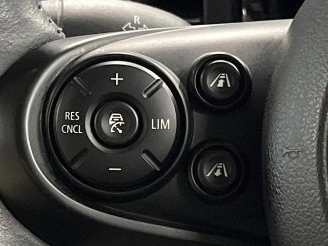 ���A�N�e�B�u�N���[�Y�R���g���[��:�O�̎ԂƂ̎Ԋԋ��������ɂƂ�A��葬�x�Ŏ������s���Ă���鎟����̃N���[�Y�R���g���[��!��ɍ������H�⎩���Ԑ�p���H�Ŏg�p����֗��ȋ@�\�ł�!