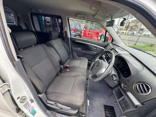 内装です☆納車前にクリーニングも実施致します☆