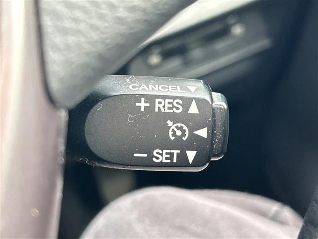 エスクァイアハイブリッド1.8 Gi プレミアムパッケージ