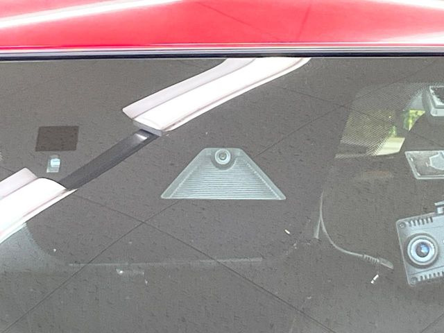 �y�X�}�[�g�V�e�B�u���[�L�T�|�[�g�z�ᑬ���s���ɑO���̎ԗ�����F�����A�Փ˂������Ȏ��͌x��ƃu���[�L�ŏՓˉ���Ɣ�Q�y�����A�V�X�g�B�����S�Ƀh���C�u�����y���݂��������܂��B