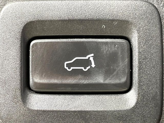 �y�p���[�o�b�N�h�A�z�X�}�[�g�L�[��^�]�Ȃ̃{�^�������������Ń��A�Q�[�g�������ŊJ���܂�!�ו��������Ă��鎞��A�����ʒu�ɂ���o�b�N�h�A��߂�ۂɕ֗��ȋ@�\�ł���