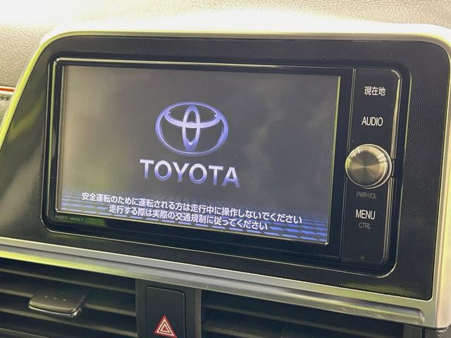 �y�����i�r�z�l�C�̏����i�r�𑕔����Ă���܂��B�i�r�̎g���₷���͂������A�I�[�f�B�I�@�\���[��!�L�����v�◷�s�͂������A�ʋ΂┃�����ȂǕ��i�̃h���C�u���y�����Ȃ�͂���