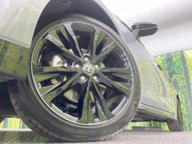 �y�����A���~�z�C�[���z�O�ςɃ}�b�`���������A���~�z�C�[���𑕒����Ă���܂��B�e��ЊO�A���~�z�C�[����A�X�^�b�h���X�^�C�����戵�����Ă���܂��B���񂲑��k����������