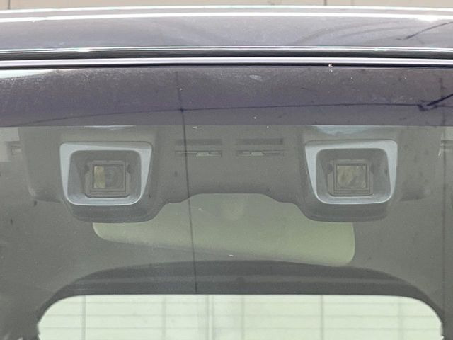 �y�Փˌy�����u�z���s���ɑO���̎ԗ�����F�����A�Փ˂������Ȏ��͌x��ƃu���[�L�ŏՓˉ���Ɣ�Q�y�����A�V�X�g�B�����S�Ƀh���C�u�����y���݂��������܂��B