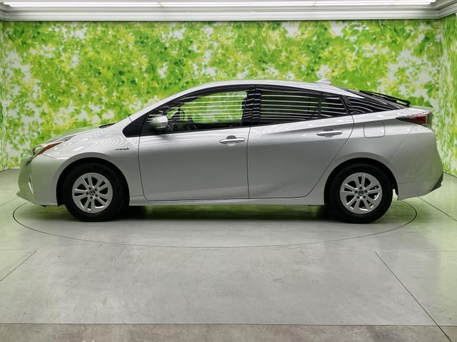 プリウス1.8 S セーフティ プラス