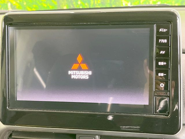 �y�����i�r�z�l�C�̏����i�r�𑕔����Ă���܂��B�i�r�̎g���₷���͂������A�I�[�f�B�I�@�\���[��!�L�����v�◷�s�͂������A�ʋ΂┃�����ȂǕ��i�̃h���C�u���y�����Ȃ�͂���