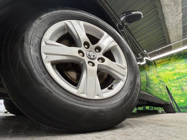 �y����16�C���`�A���~�z�C�[���z�O�ςɃ}�b�`���������A���~�z�C�[���𑕒����Ă���܂��B�e��ЊO�A���~�z�C�[����A�X�^�b�h���X�^�C�����戵�����Ă���܂��B���񂲑��k����������