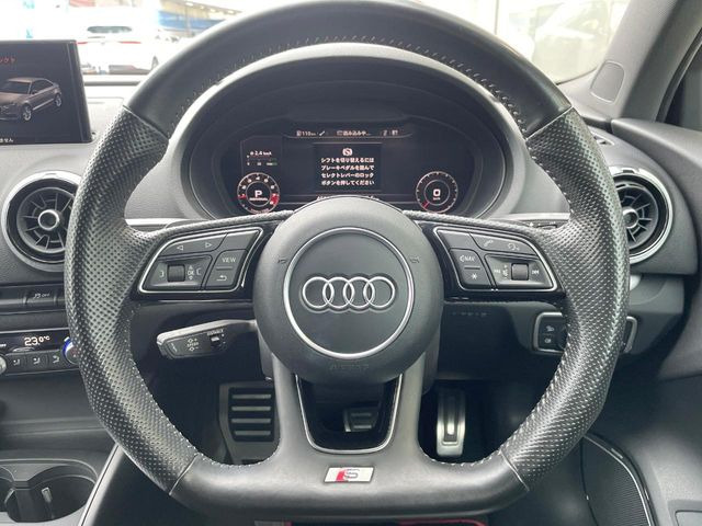 本車両の主な特徴をまとめました。上記の他にもお伝えしきれない魅力がございます。是非お気軽にお問い合わせ下さい。