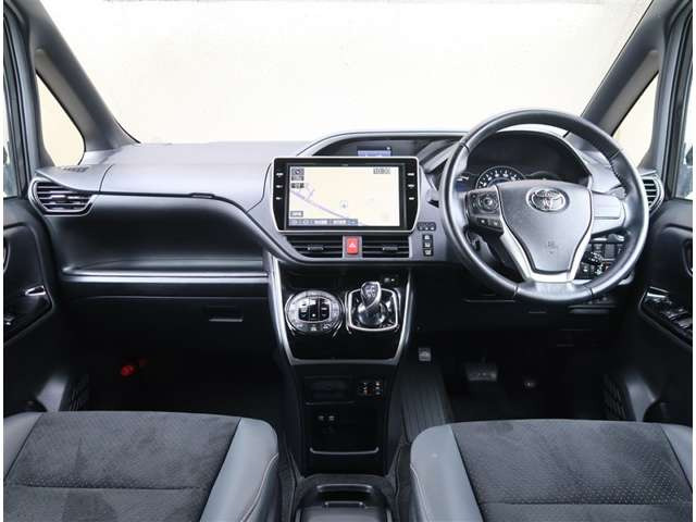 ヴォクシー1.8 ハイブリッド ZS 煌III