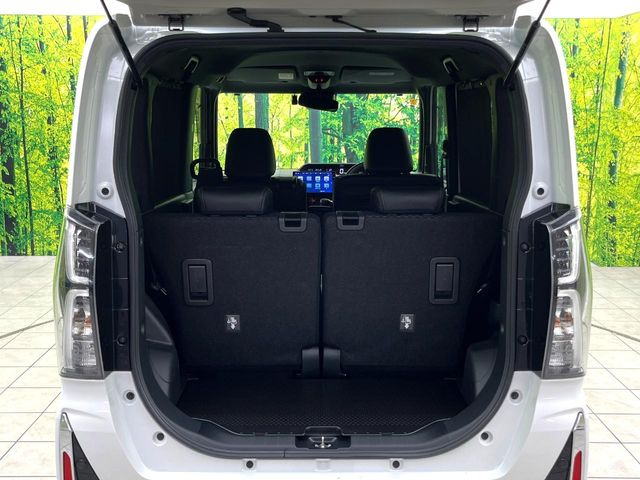 ���i�̂���������ʋ΁A���}���ɏ\���ȉ׎��X�y�[�X���m�ۂ��Ă���܂��B�Z�J���h�V�[�g��|���ƁA�傫�ȉו��̐ύڂ��\�ł���