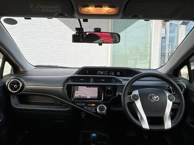 アクア1.5 G ブラックソフトレザーセレクション