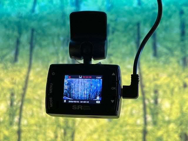 �y�h���C�u���R�[�_�[�z���S�E���S�ȃJ�[���C�t�ɕK�{�̃h���C�u���R�[�_�[�𑕔�!���s���͂������A������^�]�⎖�̂ɑ��������ۂ̏󋵂��f���ŋL�^���A����̃��X�N�ɔ����܂��B