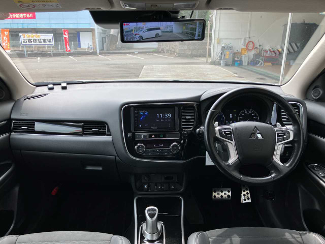 アウトランダーPHEV2.4 G リミテッド エディション 4WD