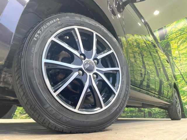 【14インチアルミホイール】外観にマッチしたアルミホイールを装着しております。各種アルミホイールや、スタッドレスタイヤも取扱いしております。是非ご相談ください♪