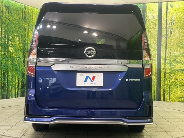 安心の最長10年・走行無制限保証(有償)をご用意。保証内容も充実はもちろん、無料点検&オイル交換や、年中無休の全国・24時間ロードサービスも付帯されておりますのでご安心下さい。