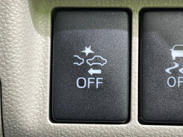 �y�X�}�[�g�A�V�X�g�z���s���ɑO���̎ԗ�����F�����A�Փ˂������Ȏ��͌x��ƃu���[�L�ŏՓˉ���Ɣ�Q�y�����A�V�X�g�B�����S�Ƀh���C�u�����y���݂��������܂��B