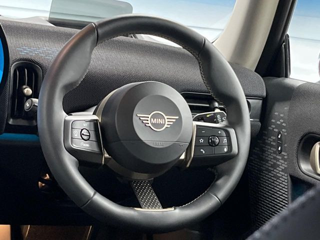 ���n���h�����̃X�������Ȃ��A���ꂢ�ȏ�Ԃ��ێ����Ă���܂��B�e�X�C�b�`���̓�����m�F�ς݂ł��B