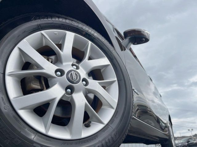 �y�����A���~�z�C�[���z�O�ςɃ}�b�`���������A���~�z�C�[���𑕒����Ă���܂��B�e��ЊO�A���~�z�C�[����A�X�^�b�h���X�^�C�����戵�����Ă���܂��B���񂲑��k����������