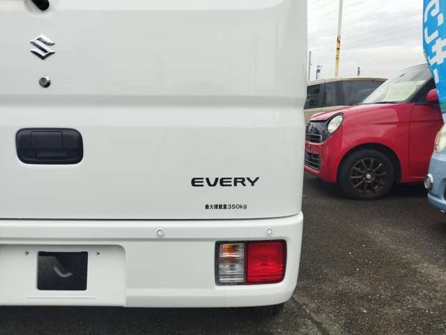 国道50号線沿い、目立ちます♪お気軽にお立ち寄りください!