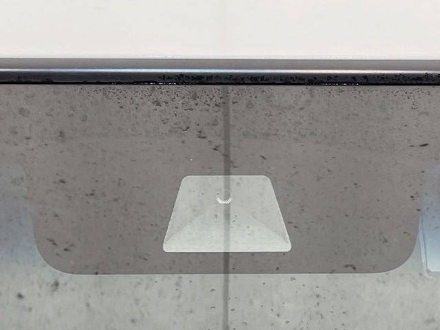 �y�z���_�Z���V���O�z���s���ɑO���̎ԗ�����F�����A�Փ˂������Ȏ��͌x��ƃu���[�L�ŏՓˉ���Ɣ�Q�y�����A�V�X�g�B�����S�Ƀh���C�u�����y���݂��������܂��B