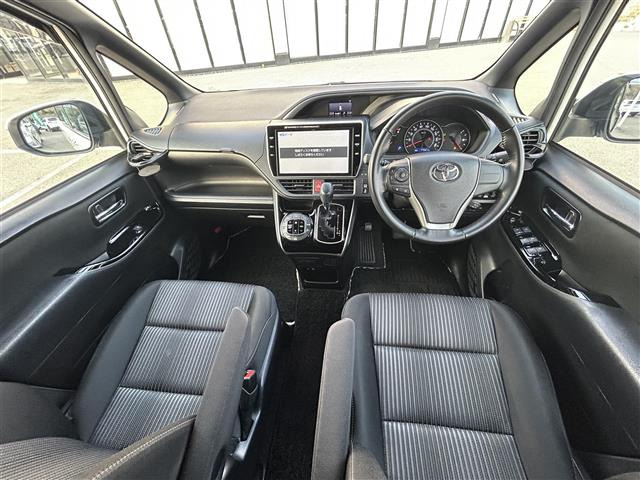 ヴォクシー2.0 ZS