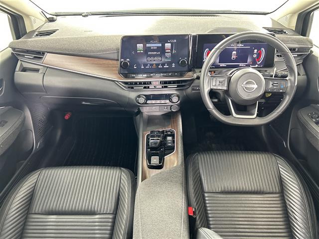 ノートオーラ1.2 G レザーエディション