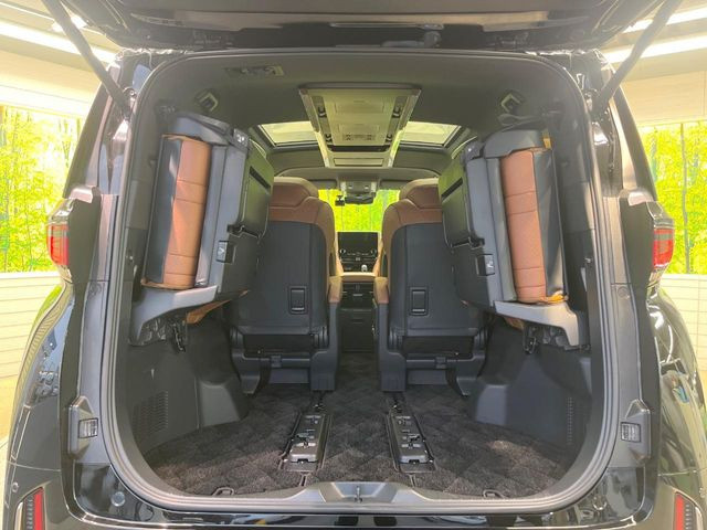 ドライバーによって運転しやすいポジションは異なり、あの車はどうなのか不安なこともありますよね。気になるお車は店頭で乗り込んでご確認いただけます♪