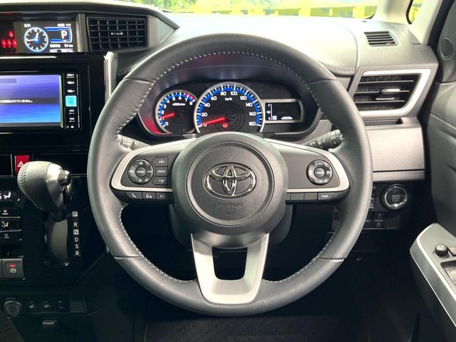 �y�X�e�A�����O�X�C�b�`�z�^�]���A�O������ڐ������炷���ƂȂ��A�I�[�f�B�I���̑��삪�\�ȕ֗��@�\!���S&���K�ȃh���C�u�����o���Ă���܂���