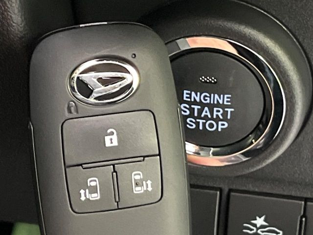 �y�L�[�t���[�V�X�e���z�J�o����|�P�b�g�ɓ��ꂽ�܂܂ł��h�A�̎{���E�������\�ȃX�}�[�g�L�[�𑕔��B�G���W���̃I���E�I�t�����J�M�����o���K�v����������Ƃ��Ă��֗��ł���