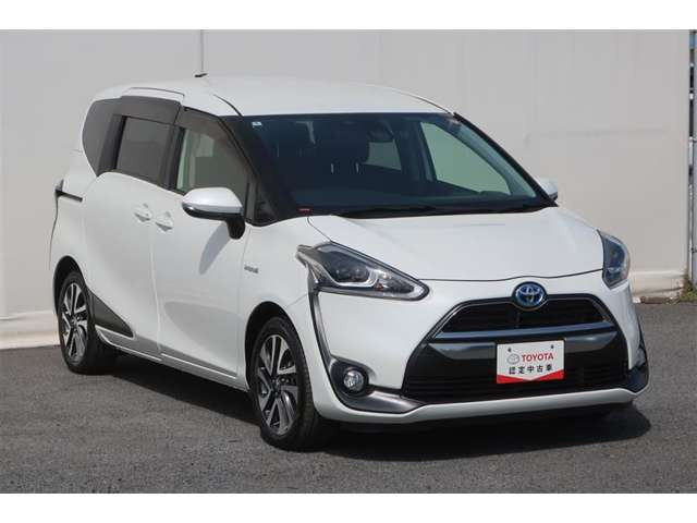 シエンタハイブリッド 1.5 G クエロ