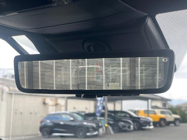 �y�f�W�^���C���i�[�~���[�z��Ȃ̑傫�ȉו��⓯��҂Ō�����m�F���Â炢���ł����S!�J�������B�e�����ԗ�����̉f�������[���~���[���ɕ\���B�N���A�Ȏ��E�ŏ󋵂̊m�F���\�ł�!