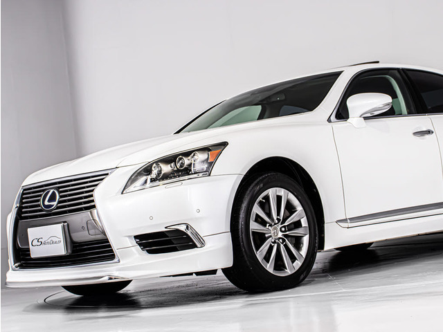 CSオートブランド「ウェザリア」エアロが装着されています!お好みはいかがですか?今付いているデザイン以外にも、各ブランドのエアロを格安にてお取付け出来ます!