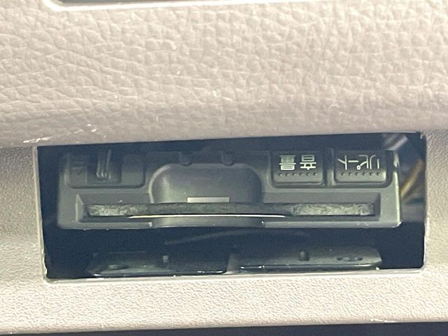 【ETC】高速道路の料金所をストレスなく通過!話題のスポットやサービスエリアに多い「スマートIC」利用時は必須のアイテムです。当店でセットアップを実施、ご納車当日からすぐにご利用いただけます!