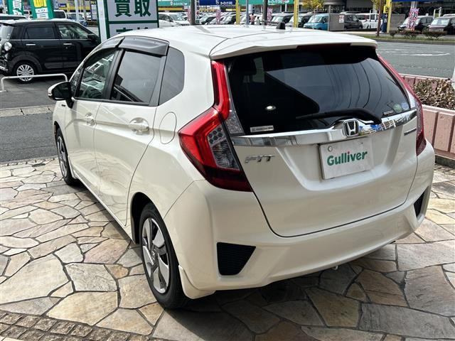 フィット1.5 ハイブリッド Fパッケージ