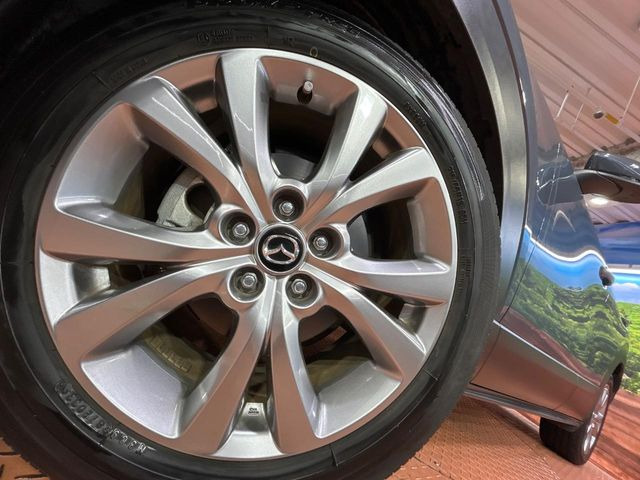 【純正18インチアルミホイール】外観にマッチした純正アルミホイールを装着しております。各種社外アルミホイールや、スタッドレスタイヤも取扱いしております。是非ご相談ください♪