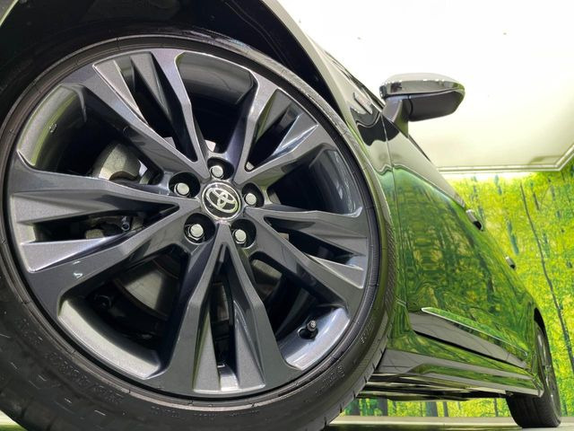 �y����18�C���`�A���~�z�C�[���z�O�ςɃ}�b�`���������A���~�z�C�[���𑕒����Ă���܂��B�e��ЊO�A���~�z�C�[����A�X�^�b�h���X�^�C�����戵�����Ă���܂��B���񂲑��k����������