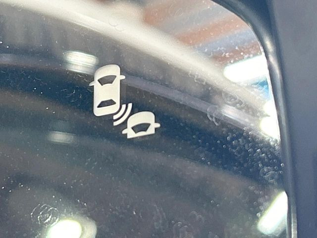 �y�u���C���h�X�|�b�g�C���t�H���[�V�����z���s���A�h�A�~���[�̎��p�ɂȂ�₷���ӏ��Ɍ㑱�Ԃ��ڋ߂���ƃT�C�h�~���[�t�߂Ɍx����\���A�h���C�o�[�ɒ��ӊ��N�����Ă���܂��B