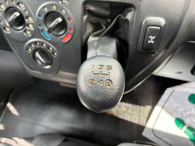 タウンエーストラック1.5 DX シングルジャストロー 4WD