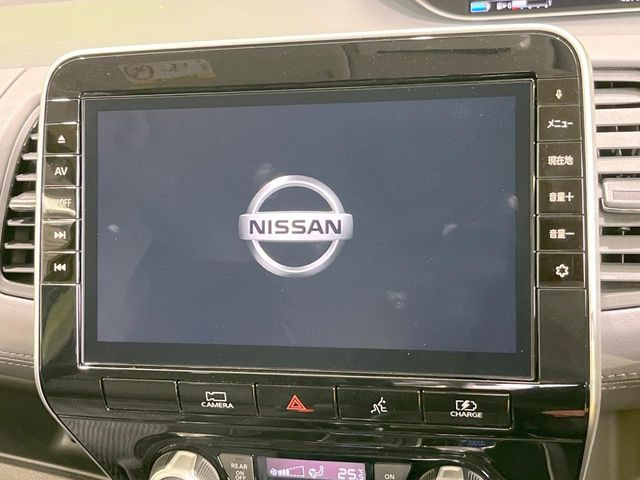 �y�����i�r�z�l�C�̏����i�r�𑕔����Ă���܂��B�i�r�̎g���₷���͂������A�I�[�f�B�I�@�\���[��!�L�����v�◷�s�͂������A�ʋ΂┃�����ȂǕ��i�̃h���C�u���y�����Ȃ�͂���