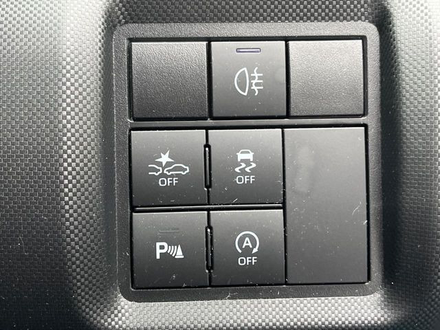 �y�g���^�Z�[�t�e�B�Z���X�z���s���ɑO���̎ԗ�����F�����A�Փ˂������Ȏ��͌x��ƃu���[�L�ŏՓˉ���Ɣ�Q�y�����A�V�X�g�B�����S�Ƀh���C�u�����y���݂��������܂��B