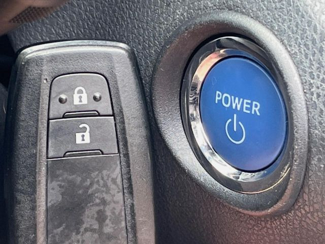 �y�X�}�[�g�L�[�z�J�o����|�P�b�g�ɓ��ꂽ�܂܂ł��h�A�̎{���E�������\�ȃX�}�[�g�L�[�𑕔��B�G���W���̃I���E�I�t�����J�M�����o���K�v����������Ƃ��Ă��֗��ł���