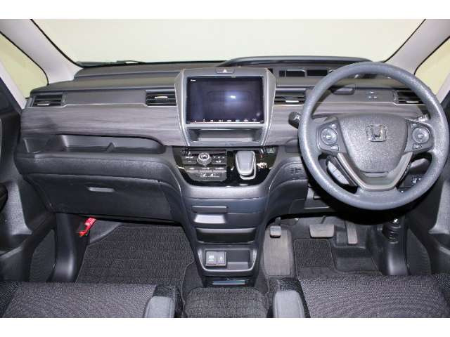 フリード1.5 ハイブリッド G