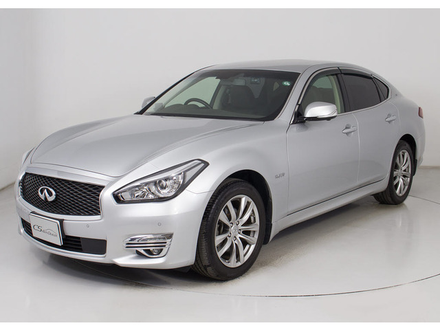 ガラス系ボディコーティングご施工可能です!下地作りからこだわり塗装面の艶や輝きを取り戻し肉厚被膜で塗装面を守ります!