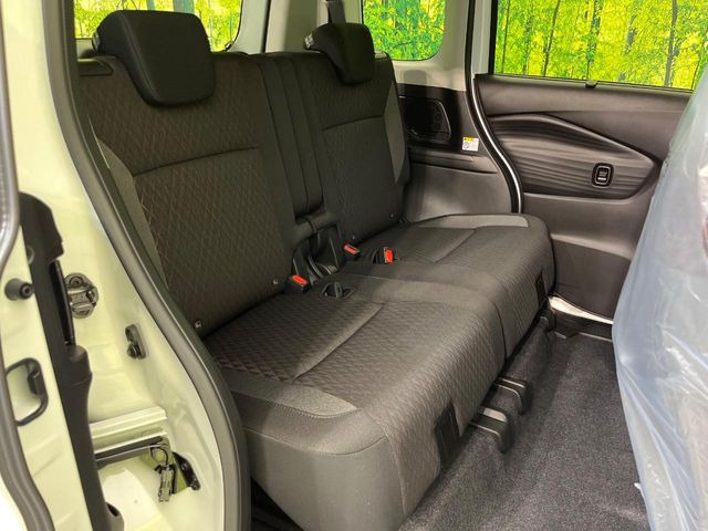 ���i���ȃI���W�i���t���A�}�b�g���I�v�V�����ɂĂ��p�ӂ��Ă���܂��B���D���ȃf�U�C����J���[�����Ԃɍ��킹�đI��ł����������Ƃ��ł��܂���