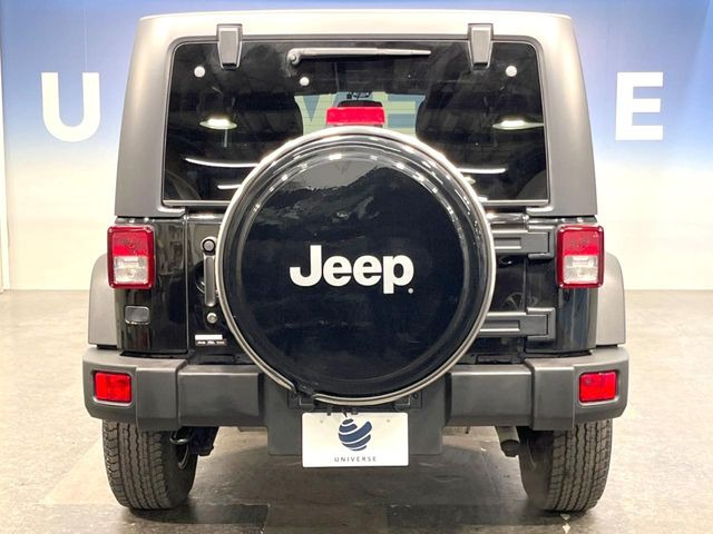 ●当店では第三者機関による車両品質鑑定を導入し、修復歴車を排除。鑑定書が発行されますので、ぱっと見ただけでは分からない箇所まで納得した上でご検討いただけます。※一部未実施の場合がございます。